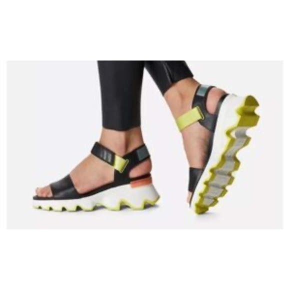 Sorel Women Kinetic Sandals Black Like Green Shoes Sz 7 Gorpcore Comfort Support - Picture 1 of 8